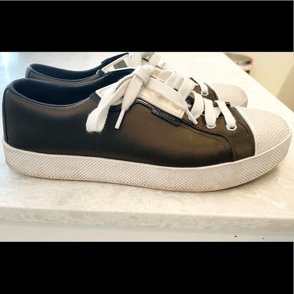 Prada Army Satin White Textured Rubber Cap Toe Logo Low 41 Sneakers